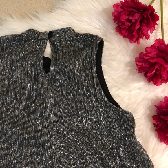 Metallic Silver Tank - Picture 3 of 3